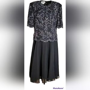 BRILLIANTE BY J. A. Floral Sequined and Beaded Evening Dress Size 2X color Black